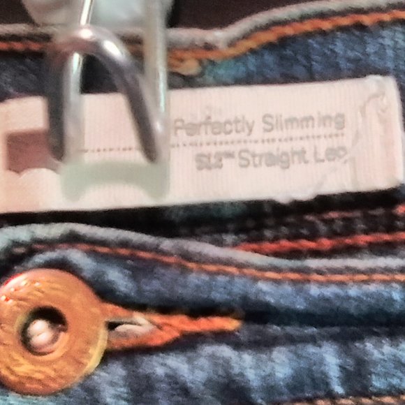 Levi's 512 Perfectly Slimming Straight Leg Jeans - Picture 3 of 8
